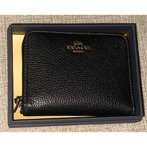 COACH Small Zip Around Wallet